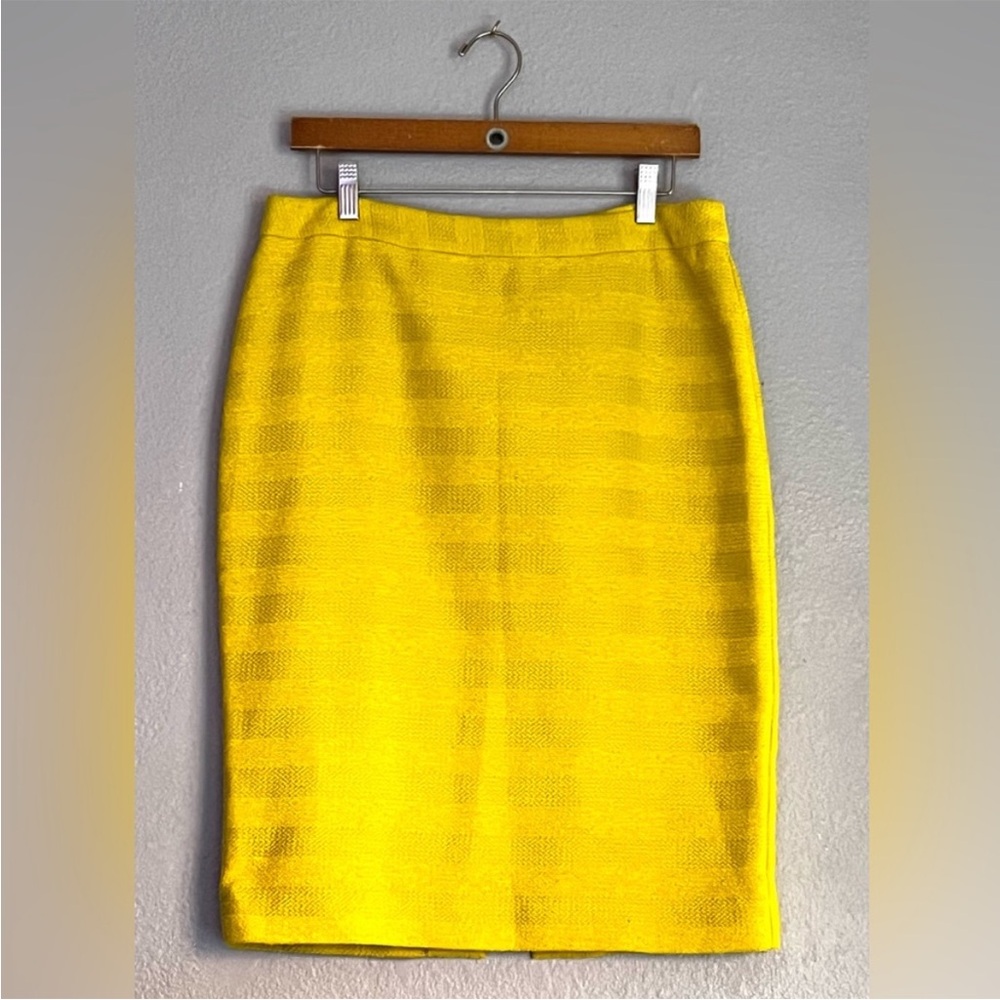 Trina Turk Textured Pencil Skirt – Bright Yellow – NWT
